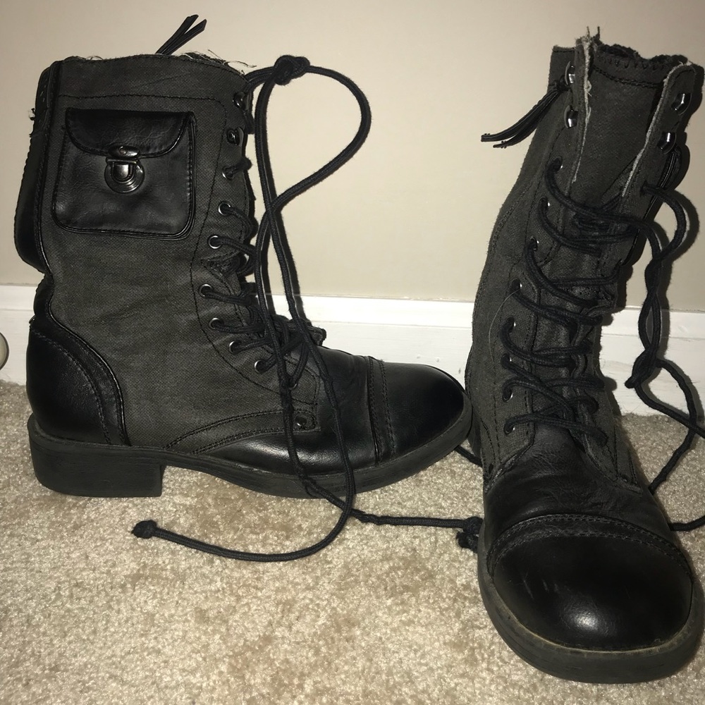 Combat boots